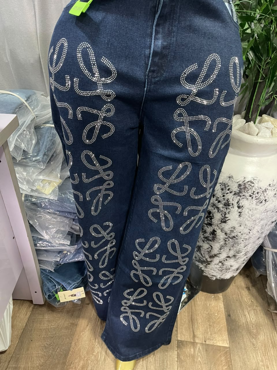 Stretchy boyfriend jeans