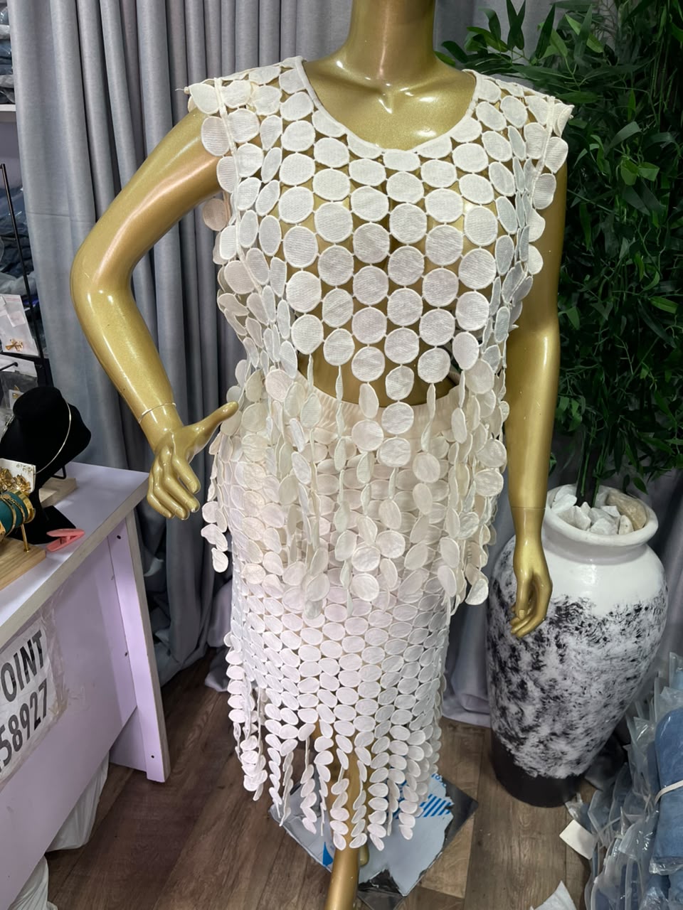 102623 one size fits all size 6-14 not stretchy