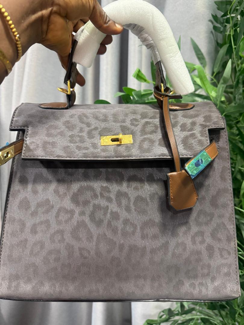 Bag 007