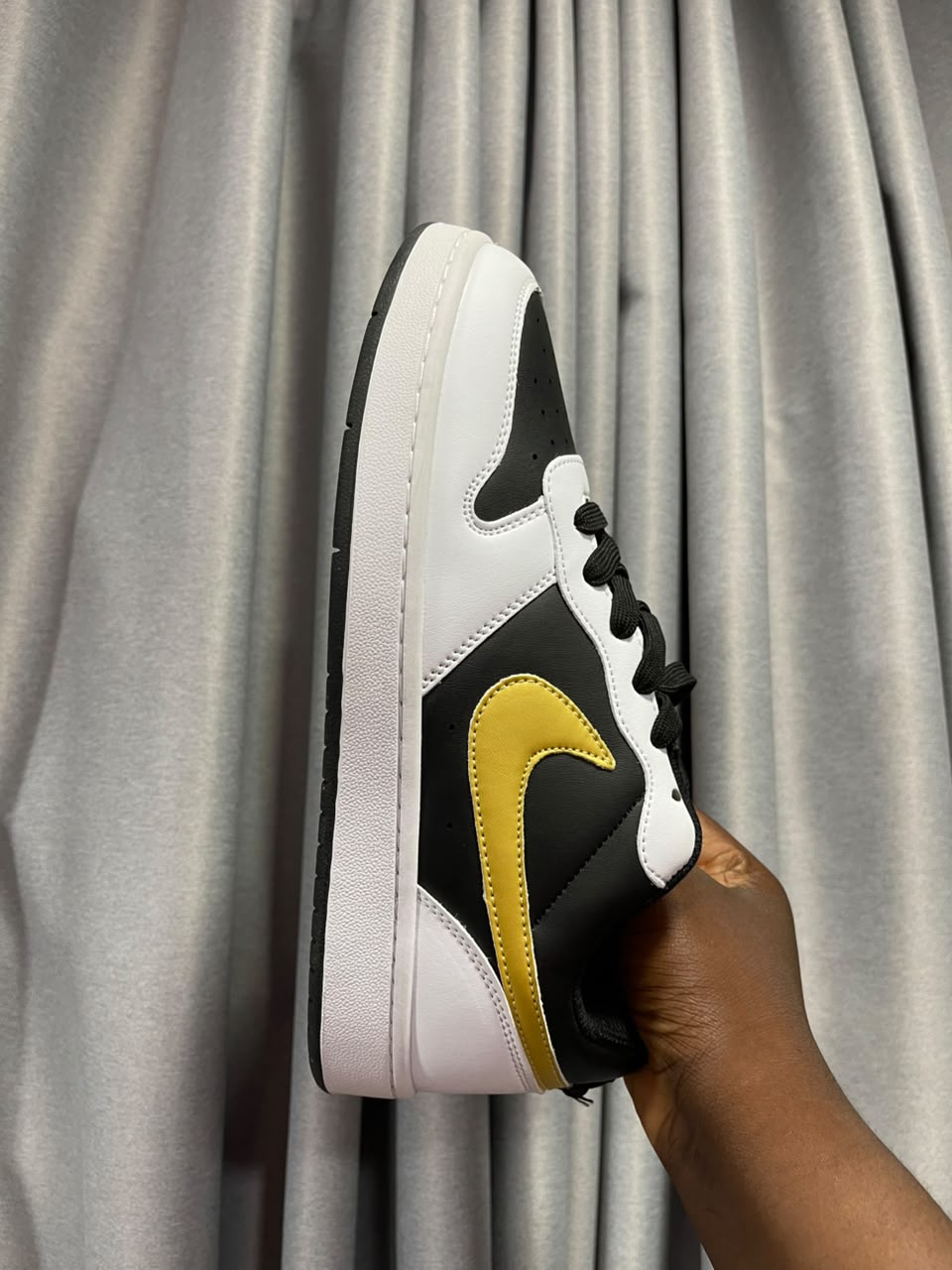 Sneakers 2 2526042