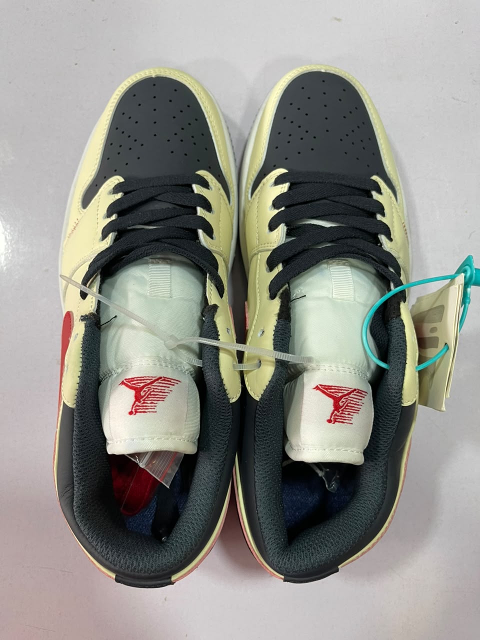 Sneakers 1 2526042